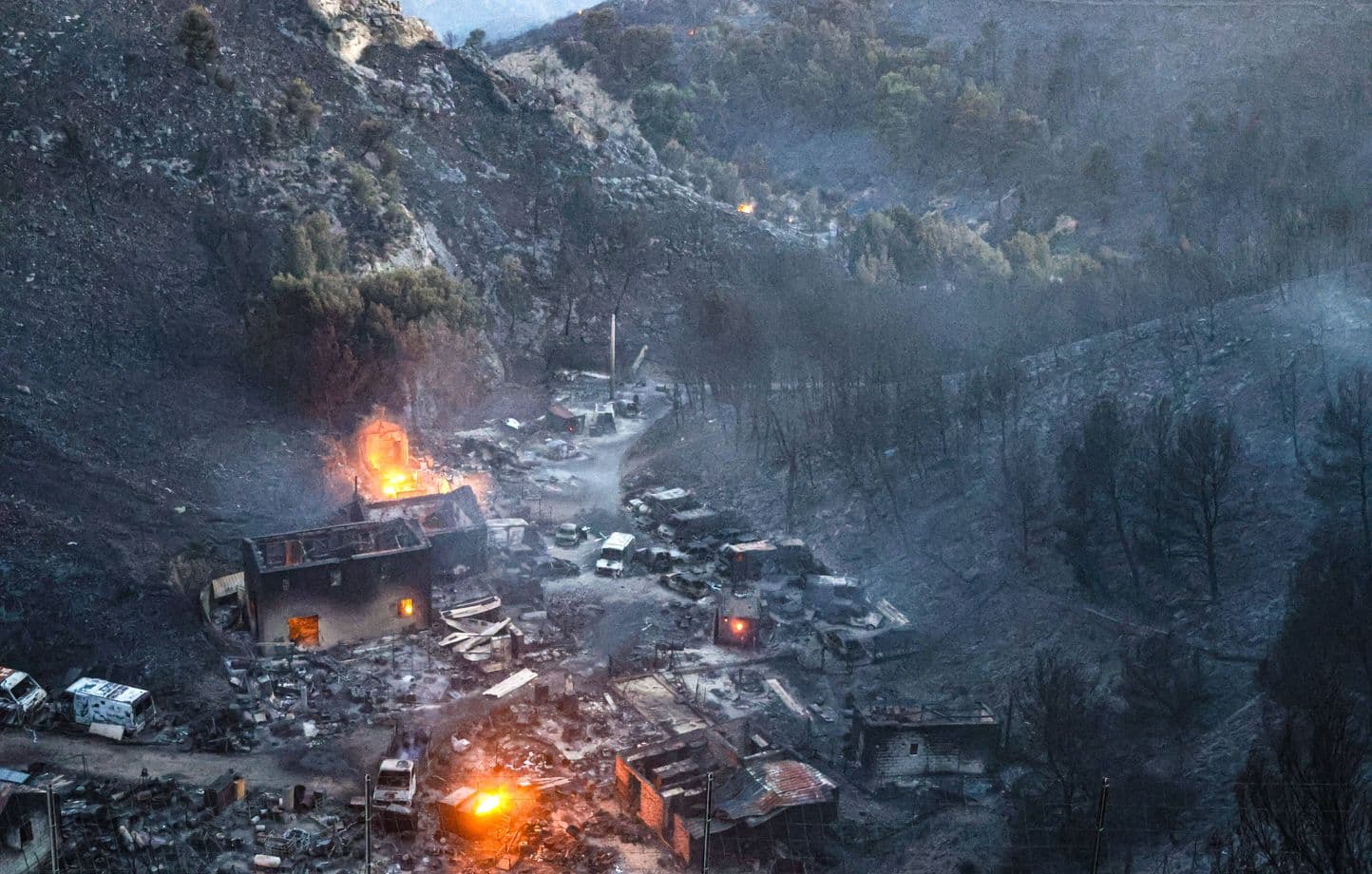 Commission d'enquête parlementaire : analyse des incendies