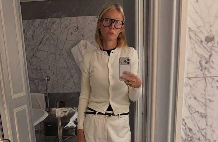 Cardigan court et ajusté : le nouveau standard du vestiaire de rentrée