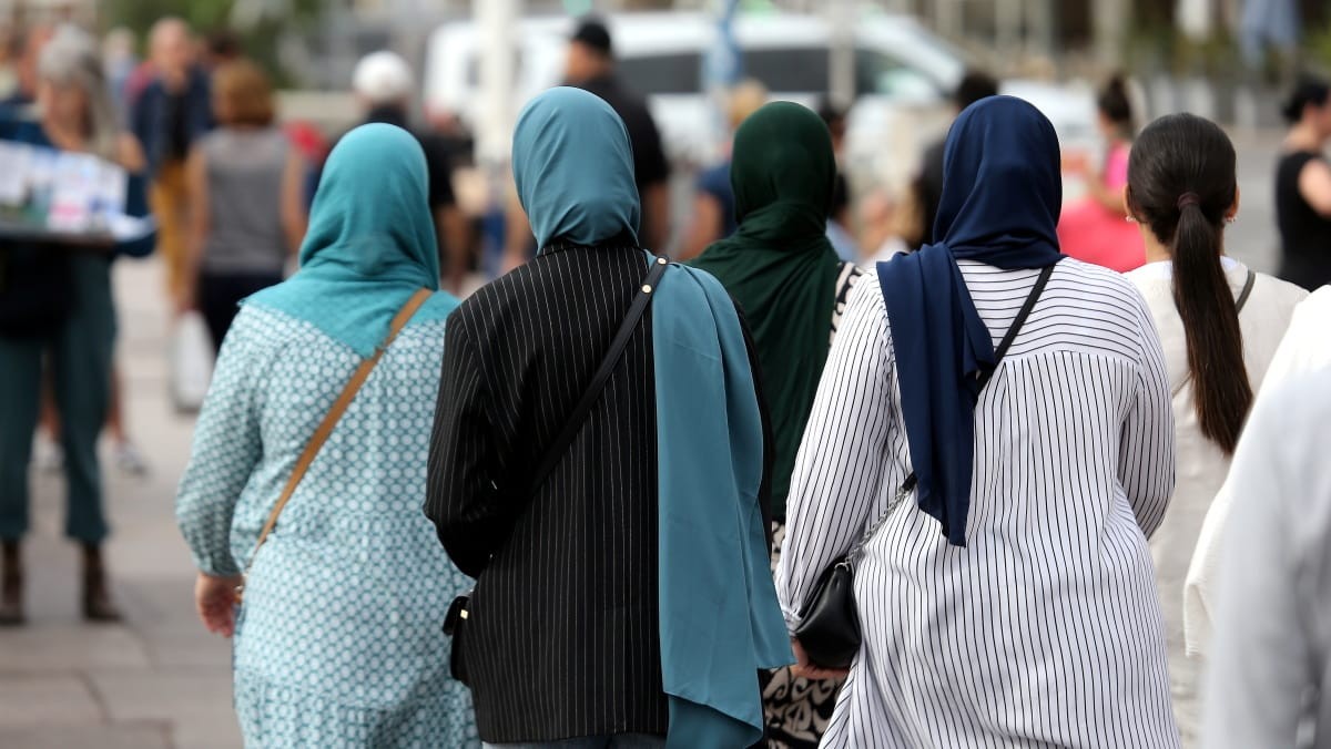 Voile dans l'espace public : la proposition du RN face au cadre juridique actuel