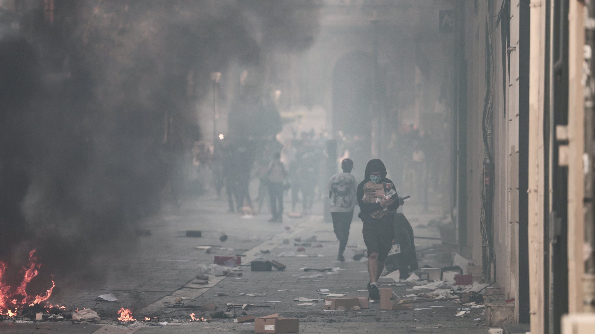 Marseille : près de 500 commerces pillés, la ville attend des réponses de l'État